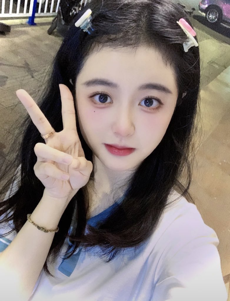 AmyyCervantess's tweet photo. Don't you want to see me
Q3596264810
#上海 
#上海上门 
#上海学生 https://t.co/4FgBzeiyNv