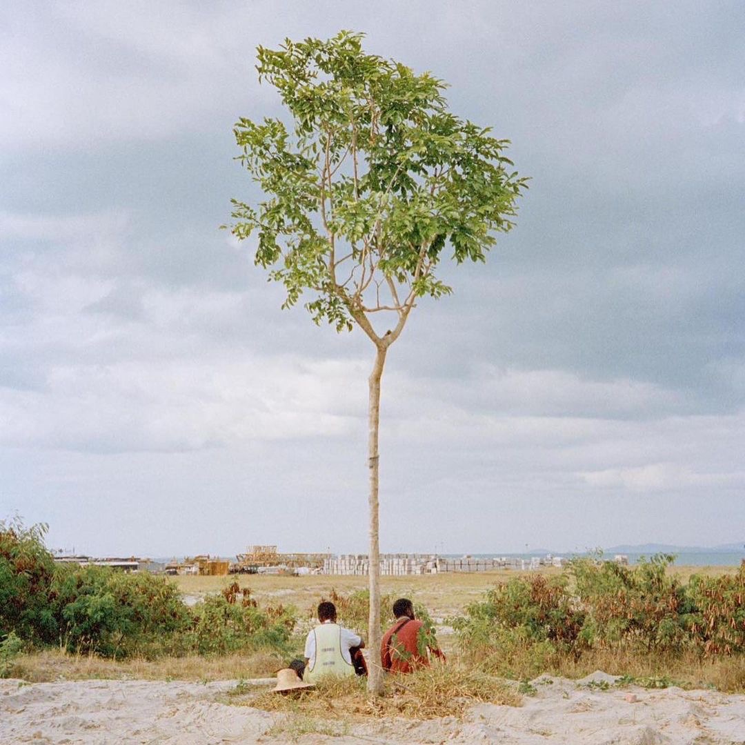 CourtauldRes's tweet image. ⭐️Tomorrow⭐️ We are delighted to welcome Hong Kong-based artist #TrevorYeung who will discuss his artistic practice with curator #QuChang for the final
@asymmetryartorg Distinguished Lecture Series on Contemporary Chinese and Sinophone Art 2023  

Free 👉courtauld.ac.uk/whats-on/intim…