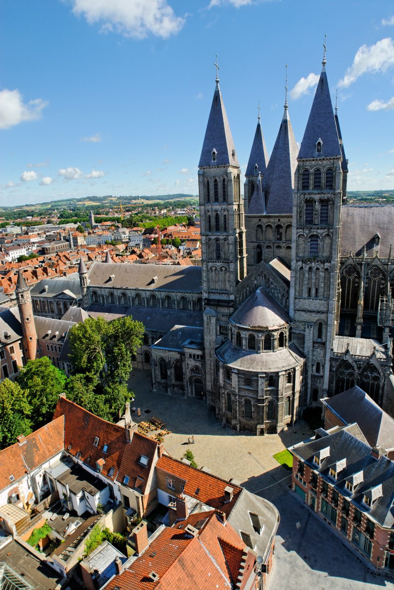 tourismebelge's tweet photo. [Nouveau] Le nouveau #GuideVert Belgique Michelin vient de paraître ! Parmi les incontournables 3*: la cathédrale de Tournai, Pairi Daiza, Liège, la Wallonie des cours d'eau (Meuse, Semois...), la grotte de Han https://t.co/AkxL6iteu8 622 p, 20,95€
#MichelinVoyage #VisitWallonia https://t.co/RgrbgHOBNw