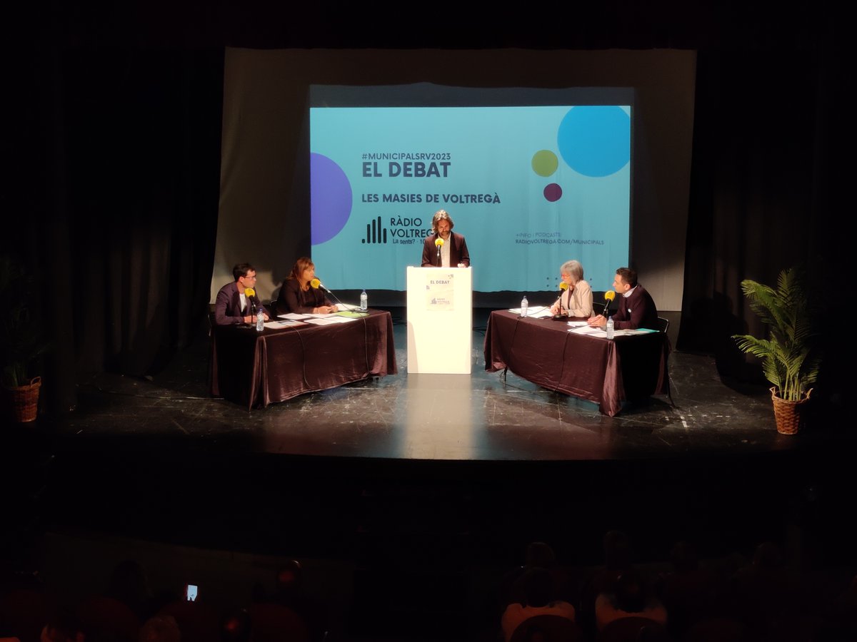 radiovoltrega's tweet photo. #municipalsRV2023 | Debat entre els caps de llista de Les Masies de Voltregà emès en directe el diumenge 21 de maig a les 12h des del Teatre Municipal de Sant Hipòlit.

Amb Verònica Ruiz, Pere Capdevila, Dolors Riera i Gil Codina.

Podcast ja disponible a https://t.co/aveSNW429u https://t.co/xdYbyxwikI