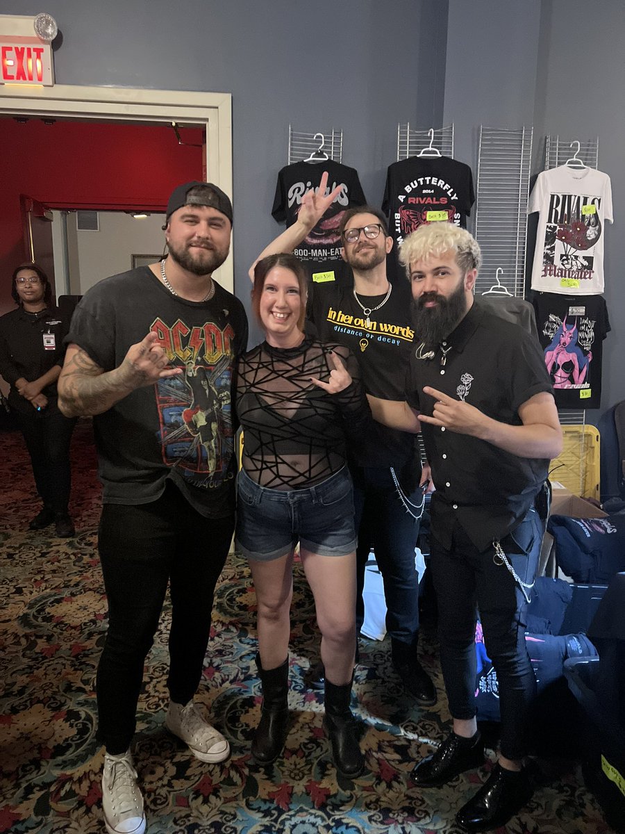 RVLSARMY's tweet photo. RT WeAreRVLS "RT @Helena__Morgan: I spent the weekend doing cool shit like waterfall chasing and seeing bands kick ass. https://t.co/S2ETtNRUlz"
