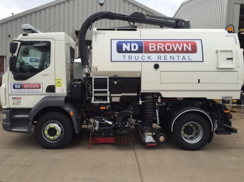 N_D_Brown's tweet image. The 15 Tonne Road Sweeper is available for long or short-term hire!🧹

Featuring a twin engine, Powaboom wander hose for gully emptying and state of the art safety equipment...

Find full specifications here👇

bit.ly/32cOJXn

#SweeperHire #RoadSweeper #VehicleHire