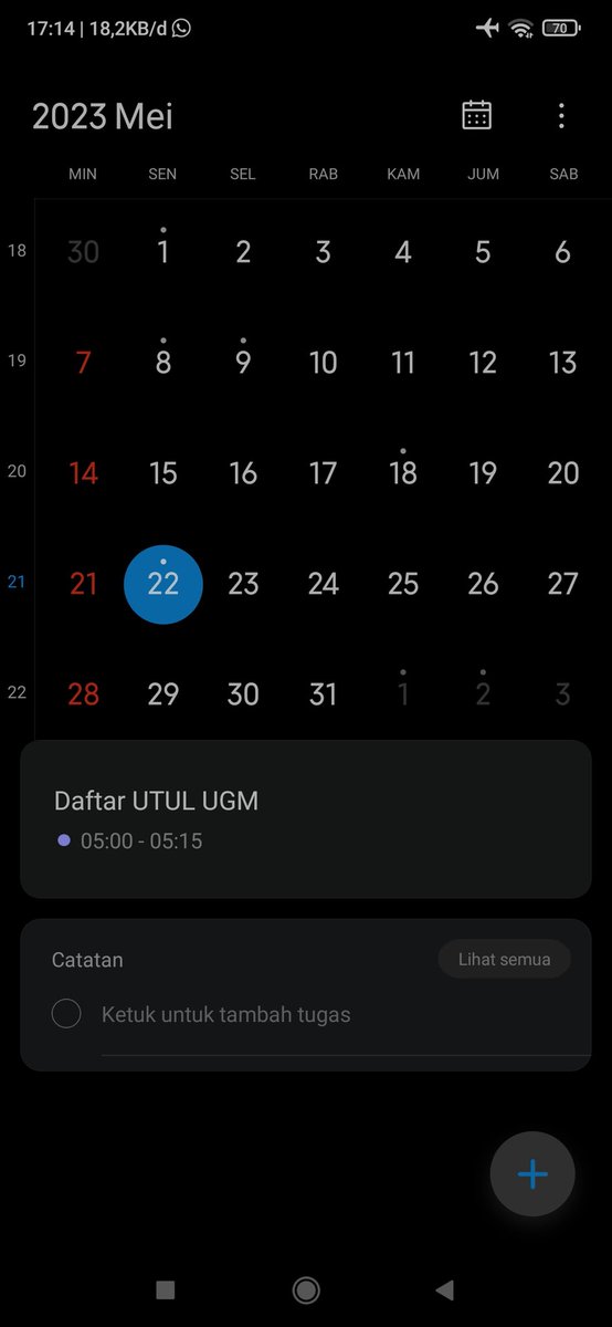 Ar_chimoy's tweet photo. Sumpah ini kira kira siapa yang buat notes? Aku ngga pernah ngerasa bikin soalnya, merinding sumpah 😭 padahal aku ngga ada niat daftar. Tapi apa bener hari ini kah pendaftarannya? https://t.co/jF0rxS9Qly