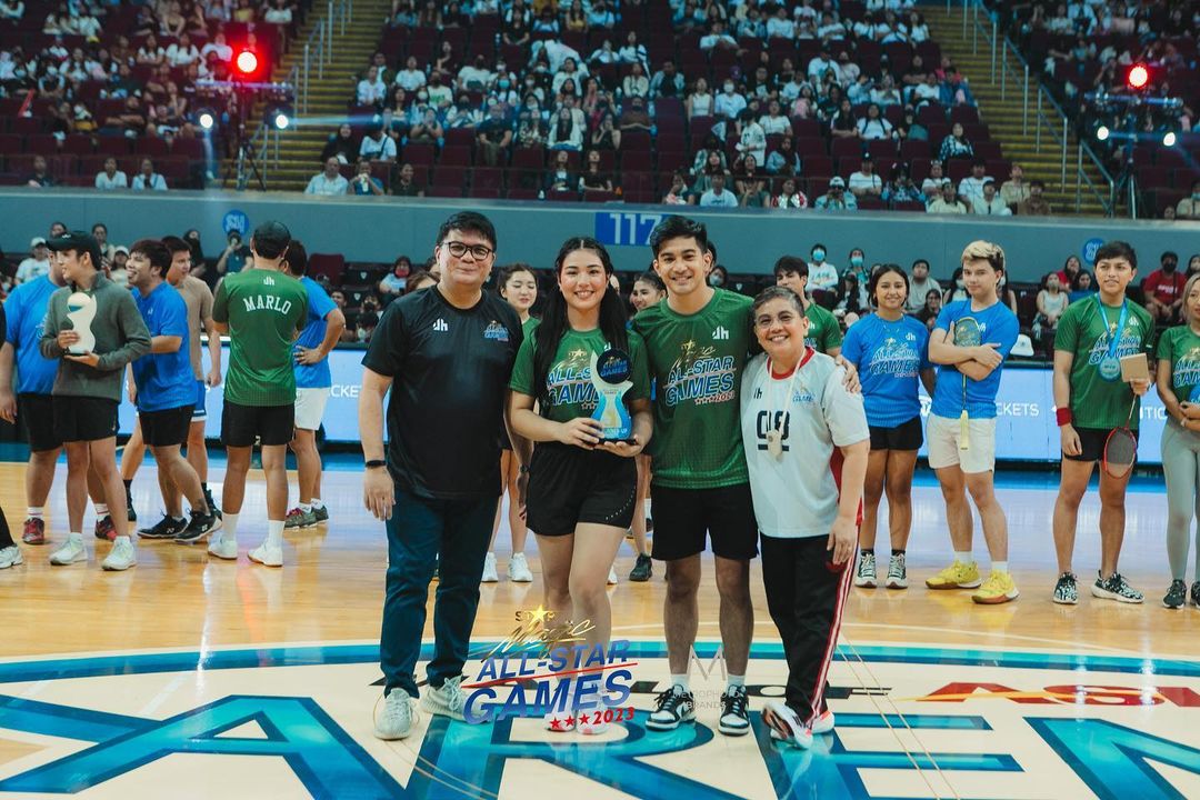 starhuntabscbn's tweet photo. Congrats to our Star Hunt badminton artists for winning at yesterday's All-Star Games 2023!

CHAMPION, COMPETITIVE LEVEL
@iamchicoa w/ Neil Coleta

CHAMPION, BEGINNERS LEVEL
@Karen_Bordador w/ JM Yosures

2ND RUNNER UP, STANDARD INTERMEDIATE LEVEL
@zachrguerrero &amp; @sehamburger https://t.co/XCP3IpaSOS