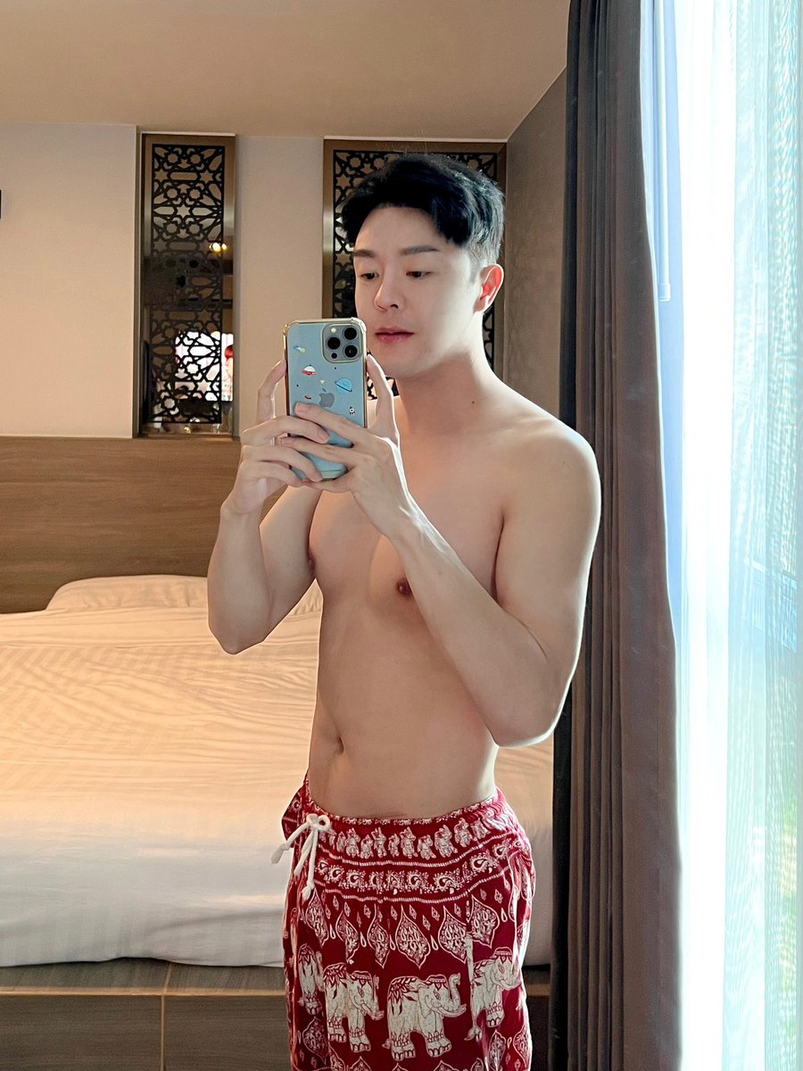 BallStepz915's tweet photo. ร้อนโว้ยยยยย 😅😅😅 https://t.co/dyrAVlUwaE