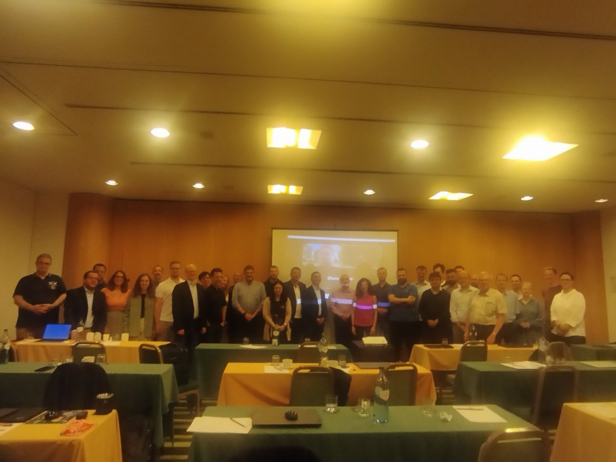 Smart_4All's tweet image. 🎯 We’re working hard towards successfully delivering tangible results of #SMART4ALL
📌 A General Assembly meeting was held on 📆18-19 May in📍Lisbon presenting all partners' progress🆙
🙌 Many thanks to @FastTrackVC for hosting the meeting and to all consortium members.