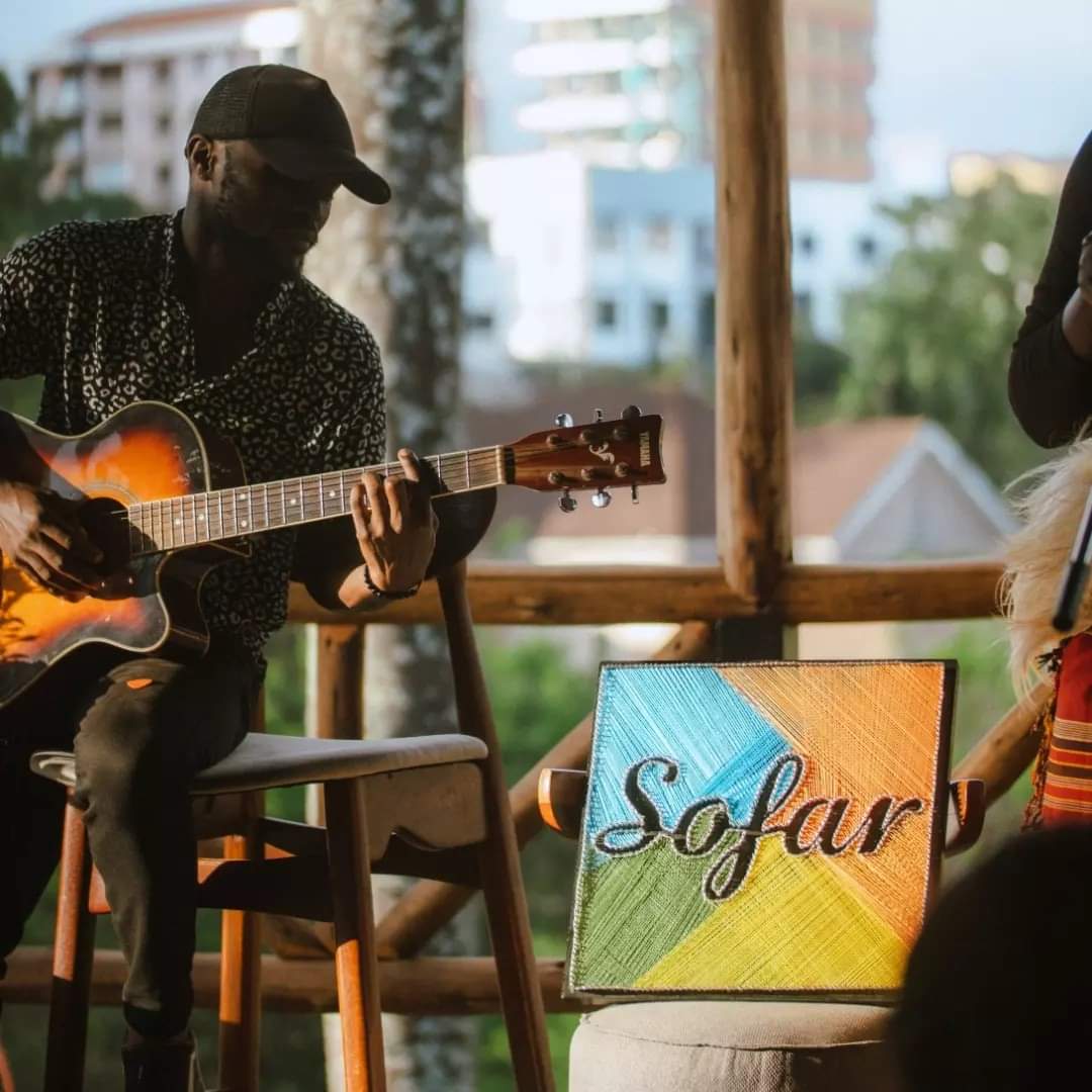 amusicexecutive's tweet photo. My 11th appearance at a @sofarsounds stage.

#guitarplayer https://t.co/2rv4NyK0SW