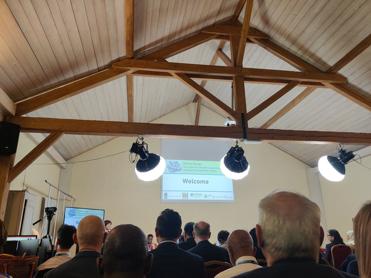 YouthdelegateNL's tweet photo. At the Climate change & Health side event hosted by the UK, the Netherlands, UAE, Fuji and the World Bank.
Climate change will be a priority for Director-General @DrTedros in his second term.
#WHO #who76 https://t.co/wX5wE62I4J