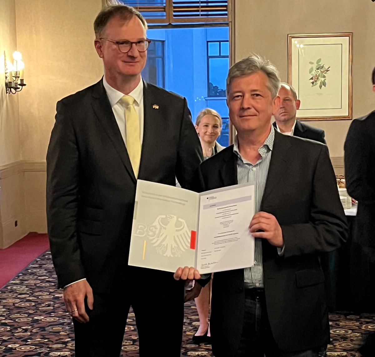 #secunet ist als deutschlandweit erster IT-Sicherheitsdienstleister beim <a href="/BSI_Bund/">BSI</a> für den Geltungsbereich “Vorfallbearbeitung” gelistet &amp; gleichzeitig erster registrierter IT-Sicherheitsdienstleister des Cyber-Sicherheitsnetzwerks (CSN).
Mehr dazu unter: di-ri.co/1ol4i