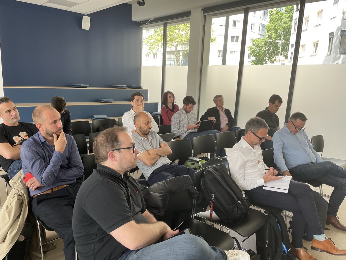 Salem06's tweet photo. Panorama des métiers et des #formations #Cybersecurité par ⁦@patricechelim⁩ ⁦@CSB_SCHOOL⁩ @Gabriel Blanchard ⁦@Esisar⁩ #Club #Cyber ⁦@Digitaleague⁩ ⁦@auvergnerhalpes⁩ https://t.co/YpiDPTTZQd