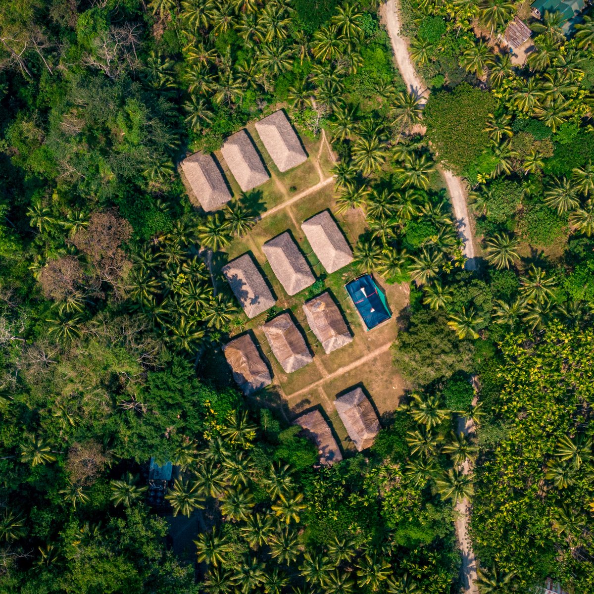Experience island living at its finest with our Tented #Cottage at Barefoot at Havelock. Immerse yourself in luxury with this spacious room and unwind while you are surrounded by lush greenery.

Book your stay via the link in bio. 🏕️

#Havelock #Travel #Island #Resorts #Andamans