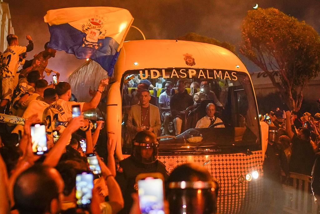 udlaspalmasNET's tweet photo. La UD confirma que la guagua bajará por Fondos de Segura

📌 El equipo grancanario está citado el viernes a las 20:30 horas en el Gran Canaria para iniciar una concentración

https://t.co/8ylVHKCDP5 https://t.co/R0oDF12Niu
