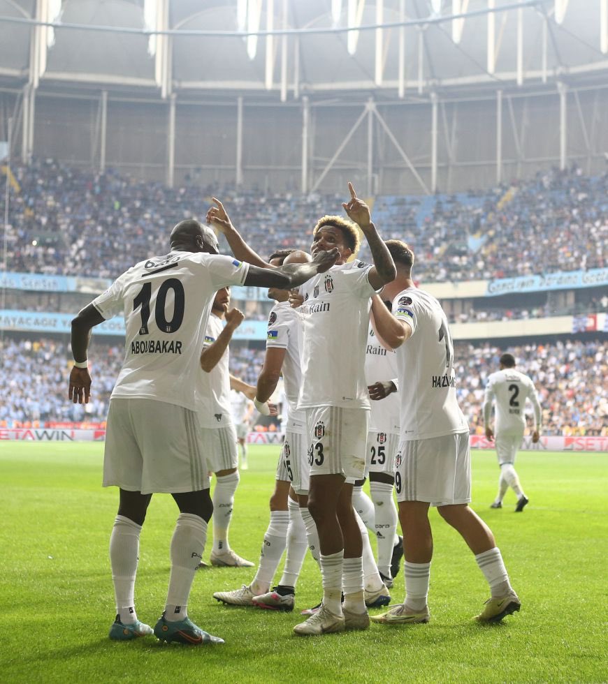 statistickartal's tweet photo. Sezonun 2. devresinde ligin ilk 5 sırasında yer alan takımlara karşı Beşiktaş:

✅ Başakşehir (0-2)
✅ Fenerbahçe (2-4)
✅ Galatasaray (3-1)
✅ Adana Demirspor (1-4) https://t.co/HRy4y9yt6k