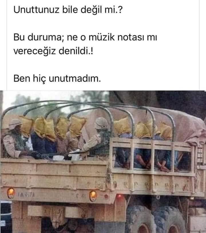 Bunu yapan komutan çok sevdiğiniz Hulusi Akar a LİYAKAT MADALYA sı taktı bilin istedim...