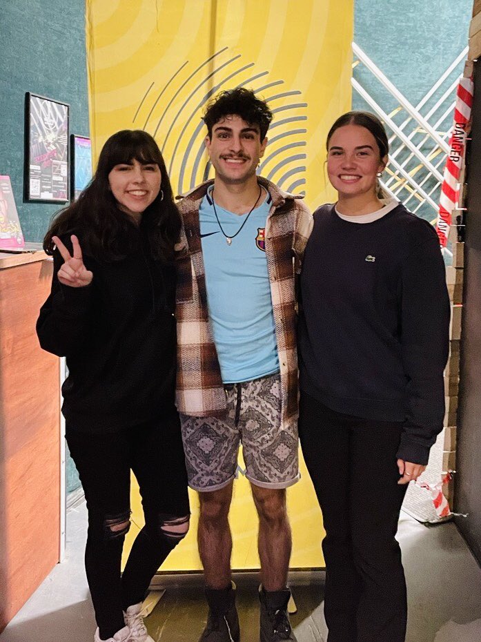 sabsoaresmusic's tweet photo. 1 month ago today I drove down to Canberra for @APRAAMCOS 321 Songwriting Sessions to write w Luca Florez & Holly George 🤍✍🏼💡 curated by @TheCitizenKay! for the love of music 🎶
#apraamcos #songwritingsession #songwritingworkshop #canberramusic #vibes https://t.co/u3Y9owzOJ5