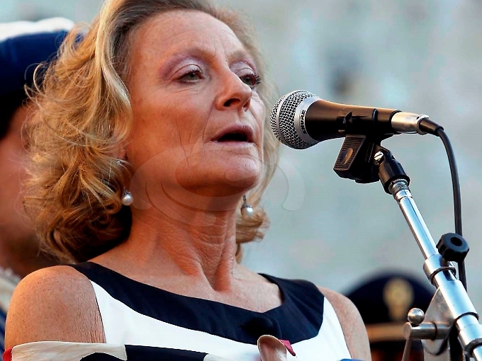 antennaradioesse.it/sena-civitas-a…
Sena Civitas al ballottaggio appoggerà Nicoletta Fabio
Dopo essersi staccata dal Polo Civico di Fabio Pacciani ...