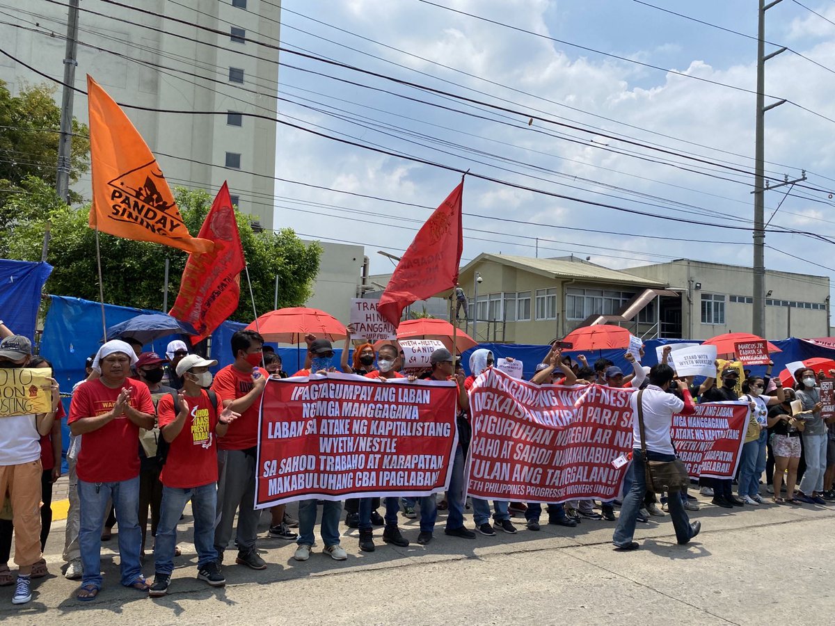 LakapatiLaguna's tweet photo. TRABAHO HINDI TANGGALAN! WYETH-NESTLÉ GANID SA TUBO!
Nakiisa ang Lakapati Laguna sa ikinasang pagkilos upang suportahan ang mga manggagawa ng Wyeth-Nestlé at ipanawagan ang pagpapabalik sa trabaho ng 145 na iligal na tinanggal noong Mayo 18.
#StandWithWyethWorkers https://t.co/Mlnr8jNoDW
