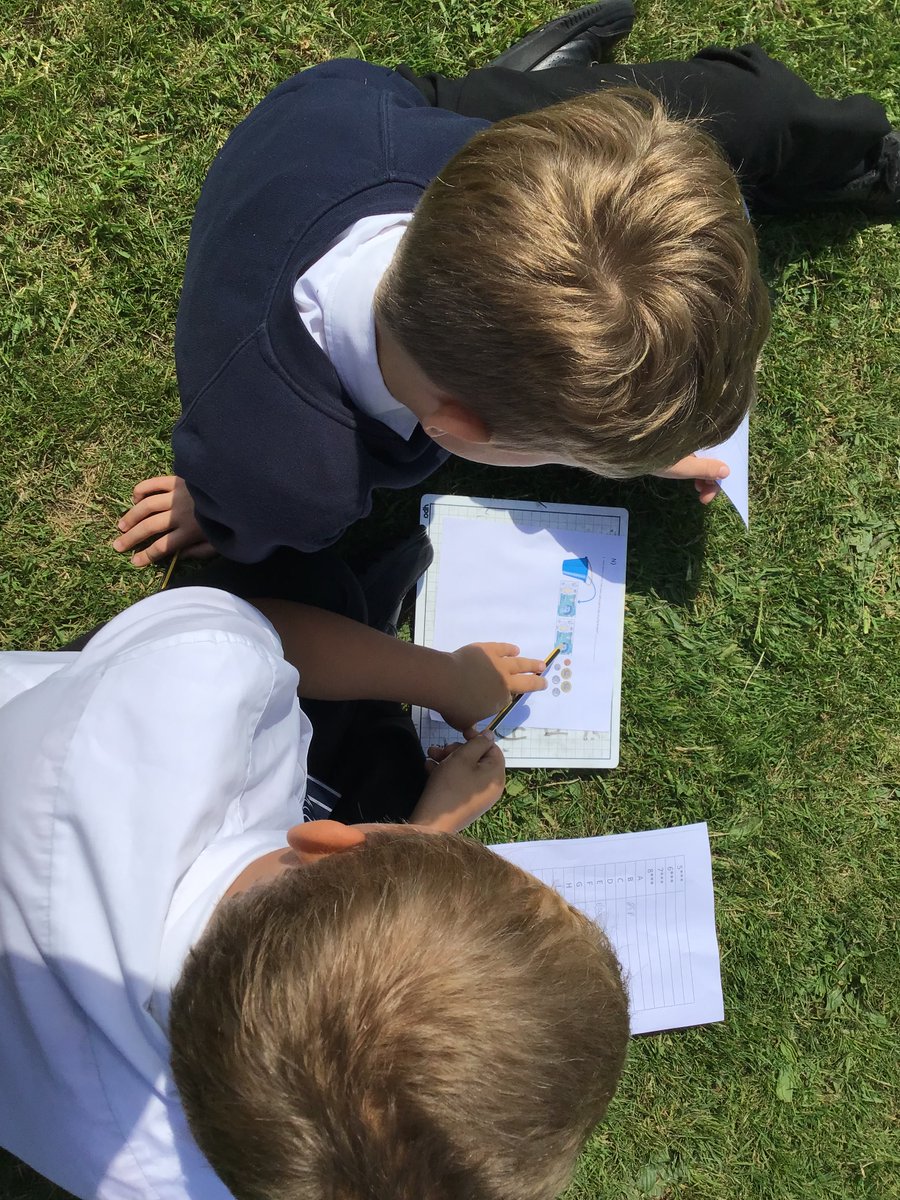 therookeries's tweet image. Outdoor Maths learning for Year 4 this morning #rok #maths #class4 #outdoor 🌞