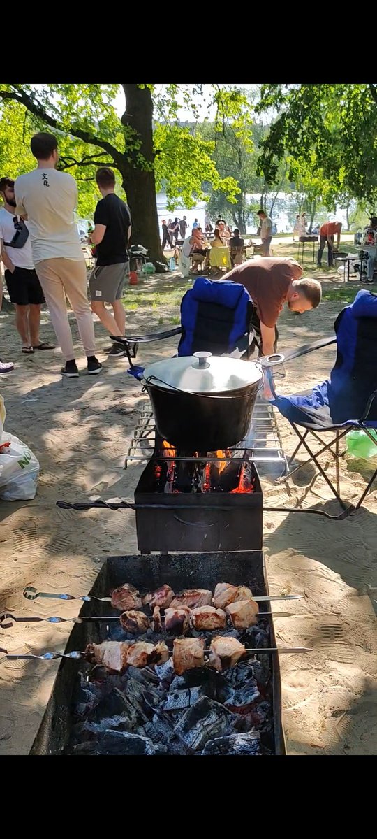sabrina_zeidan's tweet photo. Last weekend 🇺🇦 #WordPress gathered to cook and eat Bograch together (traditional Transcarpathian meat soup slow cooked on fire).
In the middle of the war, I can't think of a better mental health session.
#WPKyiv https://t.co/4GTcWSMkmG