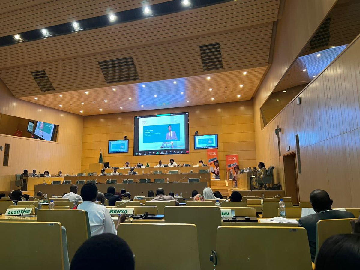 obaldanzy's tweet photo. Addressed this morning the Ministerial Expert session of the Specialized Technical Committee of the @_AfricanUnion Youth Culture &amp; Sports STC-4, on unlocking &amp; scaling youth led innovations towards the implementation of @AfCFTA . I wish Member States fruitful deliberations. 🇺🇬 https://t.co/tZ5q2Ncgre