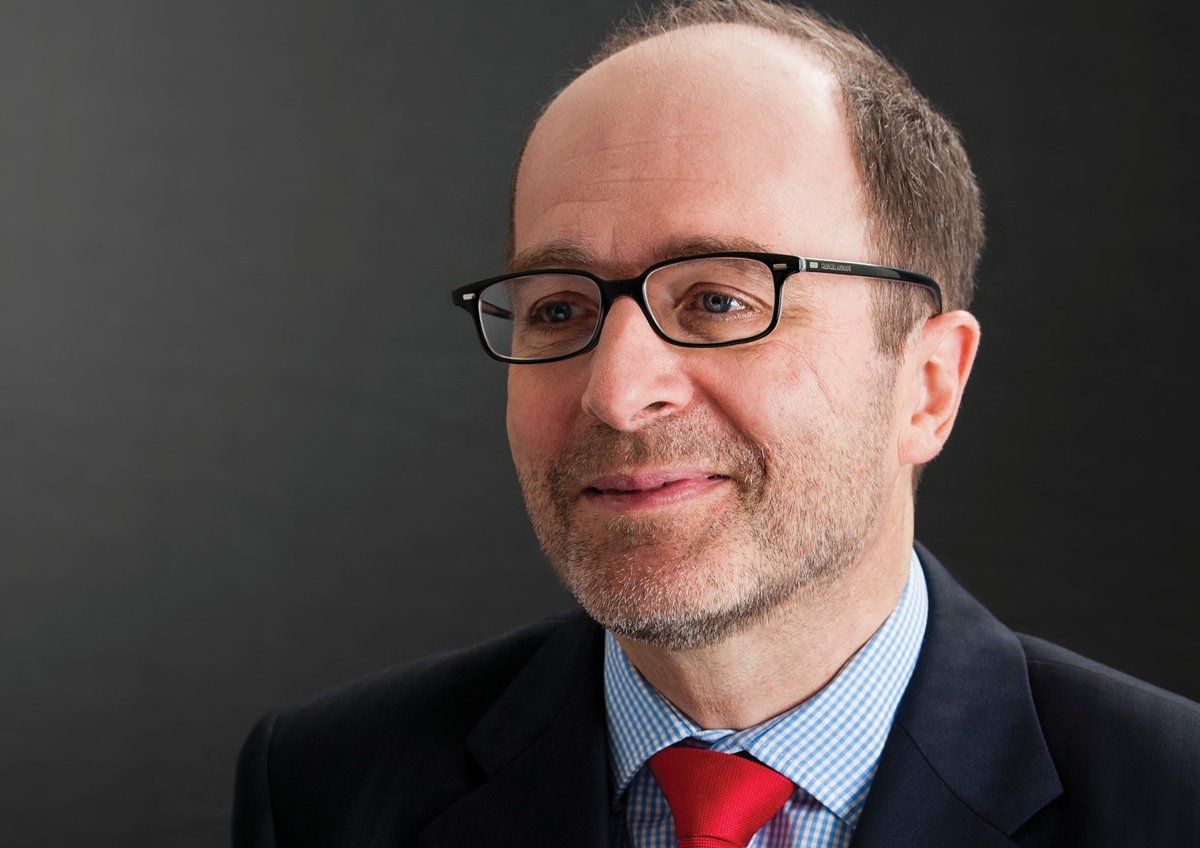boersenzeitung's tweet photo. #US-#Tech-#Aktien waren zuletzt wieder deutlich im Aufwind. #Fondsmanager Christophe #Nagy von #Comgest erklärt im #Interview der Börsen-Zeitung, wo er noch Potenzial nach oben sieht und welche Unternehmen er für unterbewertet hält. https://t.co/eBpXc5vAEu https://t.co/L1GWiAqY5B