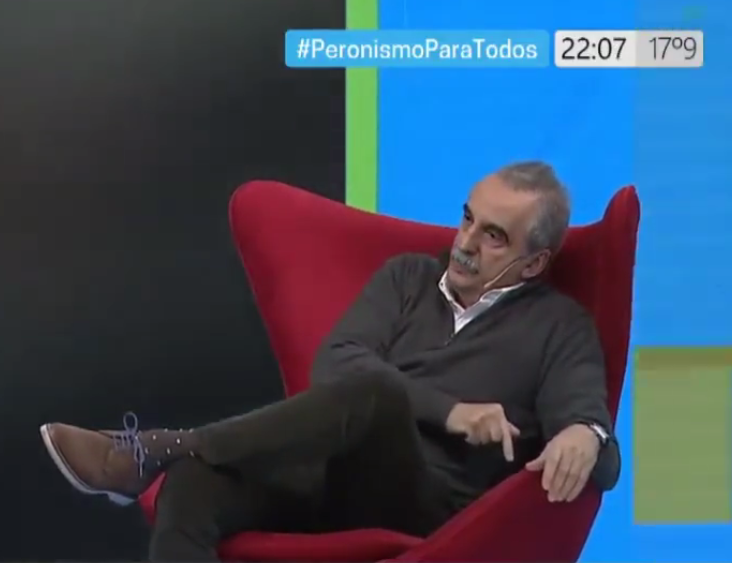 "Moreno, el peronismo puede ganar si Cristina renuncia a ser candidata y afirma que votará por el que resulte candidato del Congreso del PJ"
Que dirigente sos Moreno si tenes que pervertir la realidad para validar a un cualquiera con los votos del kirchnerismo...
#CaballeroDeDia