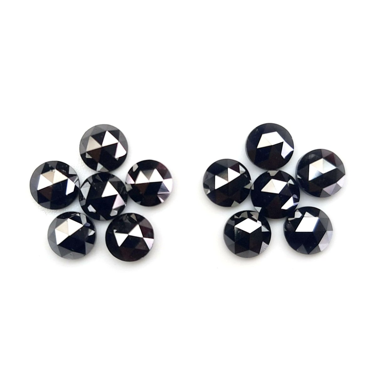 AvellinnoJewels's tweet image. 4.70 x 4.85 MM Loose Rose Cut Black Diamond, 5.93 Carat 12 Pieces Lot For Jewelry Making 💎

avellinno.com/products/natur…

#blackdiamond #rosecutdiamond #roundshapediamond #loosediamond #looserounddiamond #treatedblack #roundrosecut #diamondstone #roundblackdiamond #polisheddiamond