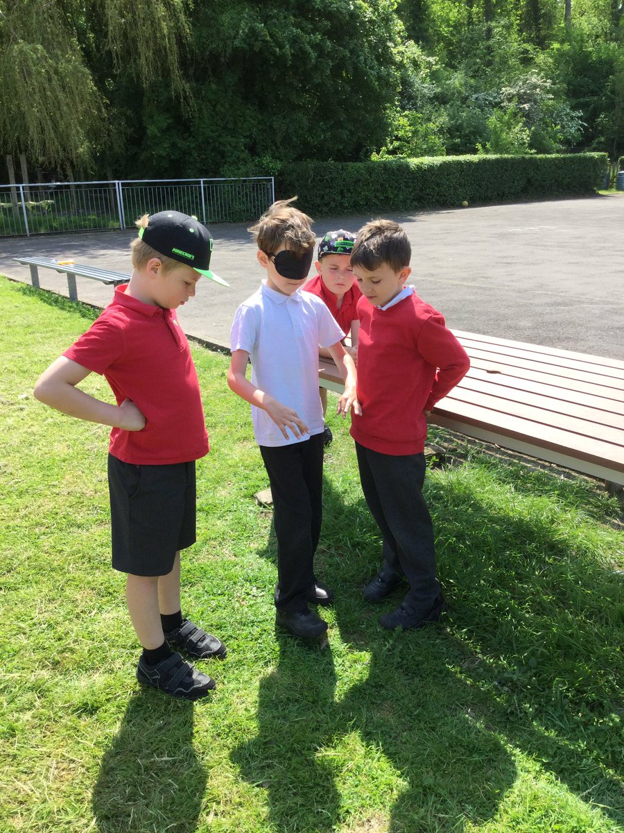 Cardiff2021's tweet photo. This morning we’ve been learning to follow instructions and trust our friends! @LlanmartinPrim #ambitiouscapablelearners https://t.co/9y9NiBndVC