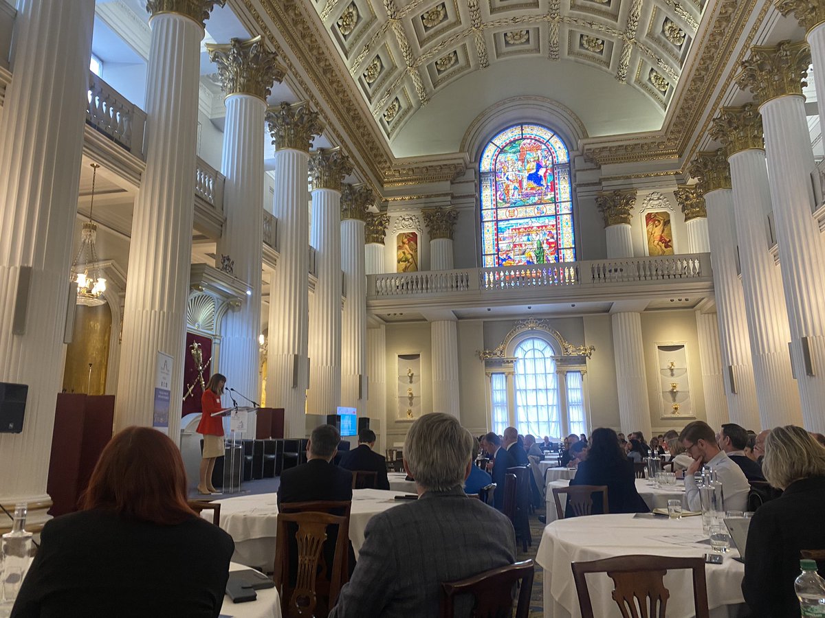 TraycKeevans's tweet photo. The no. of irish nationals doing PhD’s in the UK has declined from 1,200 in 2012/2013 by a third to 800 in 2021/2022. Our challenge is we need to address this, what have we missed? #TimBradshaw CEO #TheRussellGroup speaking at @BrIreCham Higher Education, Research & Industry Conf https://t.co/rJbKHdqQBR