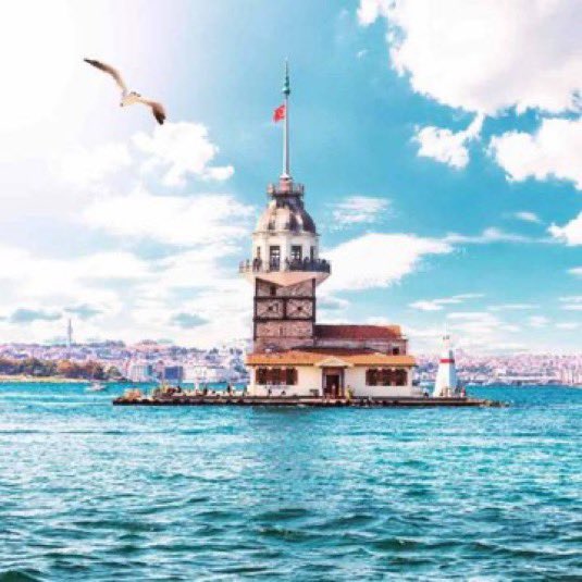 _sebebisensin's tweet photo. bu İstanbul                  bu da hanımefendisi

#AfraSaraçoğlu https://t.co/phbzWyFM0B