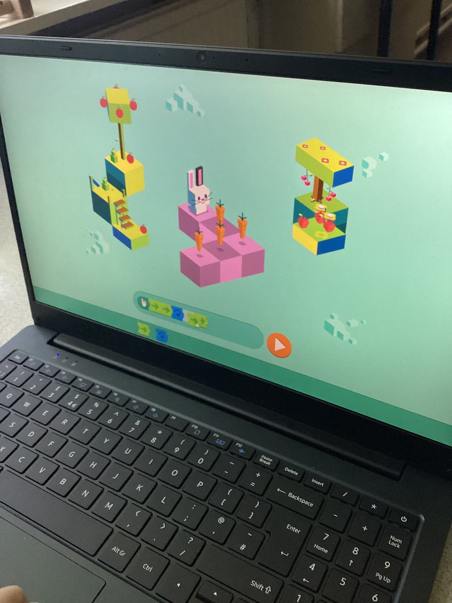 MGLWorld_Abby's tweet photo. Year 5 @Flomellynews have completed a Kahoot quiz today to round up their topic of Stop Motion and then explored some coding using a Google coding game. #mglcomputing #flomellycomputing https://t.co/Kq8mGA9Kbo