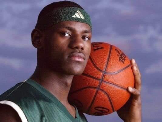 MarvinW80261365's tweet photo. "18 years ago today, 18-year-old LeBron James signed a 7-year, $87 million deal with Nike. Adidas offered less than $60 million and Reebok offered $115 million!"
#HOOPREALITY🏀 https://t.co/RKqmNAku7I