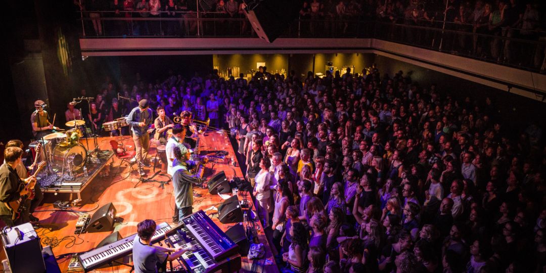 IMLÉ (@ceolimle) on Twitter photo Gig san Ísiltír! Beimid ag ceol i <a href="/TiVre_Utrecht/">TivoliVredenburg</a> ar an 30ú Meitheamh
Playing our first ever gig in the Netherlands on 30th June in the snazzy Tivoli Cloud Nine stage with <a href="/RoisinSeoighe/">Róisín Seoighe</a> <a href="/RionaSally/">Ríona Sally Hartman</a> #NeilÓBriain <a href="/CianAnseo/">Cian Mac Cárthaigh</a>
Ticéid - tivolivredenburg.nl/agenda/imle-30… Gig san Ísiltír! Beimid ag ceol i <a href="/TiVre_Utrecht/">TivoliVredenburg</a> ar an 30ú Meitheamh
Playing our first ever gig in the Netherlands on 30th June in the snazzy Tivoli Cloud Nine stage with <a href="/RoisinSeoighe/">Róisín Seoighe</a> <a href="/RionaSally/">Ríona Sally Hartman</a> #NeilÓBriain <a href="/CianAnseo/">Cian Mac Cárthaigh</a>
Ticéid - tivolivredenburg.nl/agenda/imle-30…