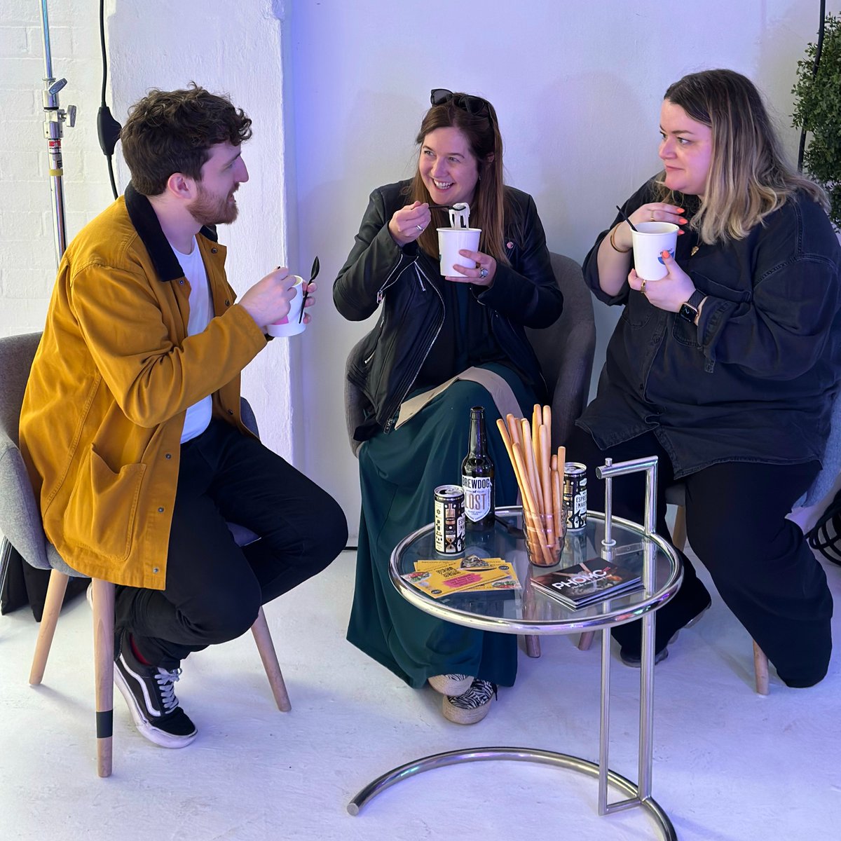 MissHatcher's tweet image. Thanks to @wearepreen for the fun last week - GREAT to see the amazing @cherryduckstudios, and it turns out I'm a new fan of Wapping!..

Would also recommend the delicious @phomoUK that you can see us chomping on here...