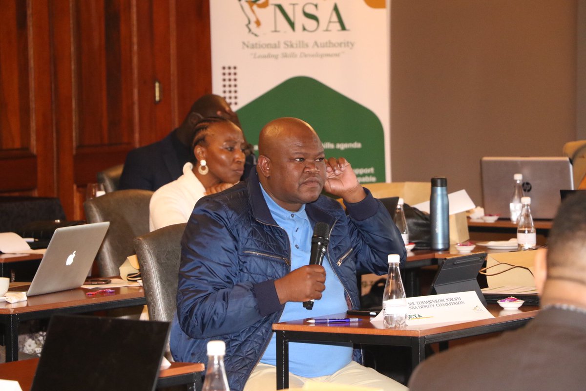 SkillsAuthority's tweet photo. Delegates of the NSA & @OfficialPSETA engaging during the session.
#SkillsDevelopment
#SETAsSupport
#SETAsMonitoring_Evaluation https://t.co/FkhrU1IrSI