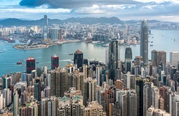 IPRdaily's tweet photo. A report on the patent index regarding the Guangdong-Hong Kong-Macao Greater Bay Area was released at a forum held on Saturday in South China's Guangdong province. Details can be found at: https://t.co/pct2EsLKjI #IPRDaily #China @XHNews https://t.co/apslGVArof