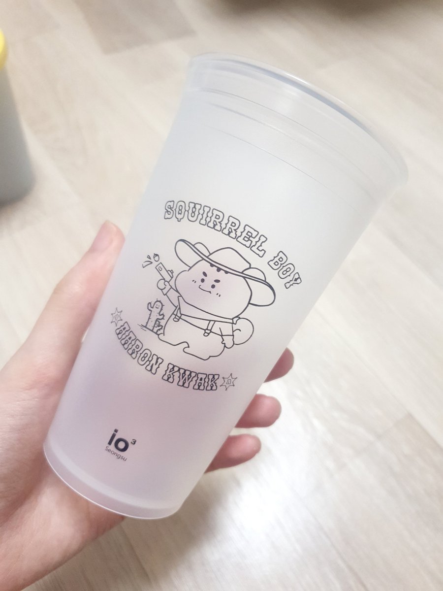 델피늄로니(동결) tweet media
