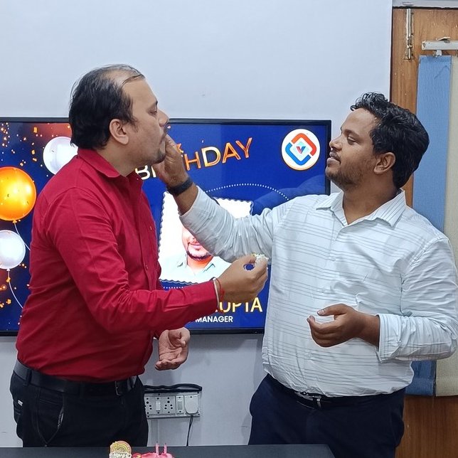 Some cherished moments, captured from the birthday celebration of our Senior Sales Manager BABLU GUPTA!

#birthdaycelebration #officeparty #teamvexil #vexilinfotech #sales #salesmanager #lucknow