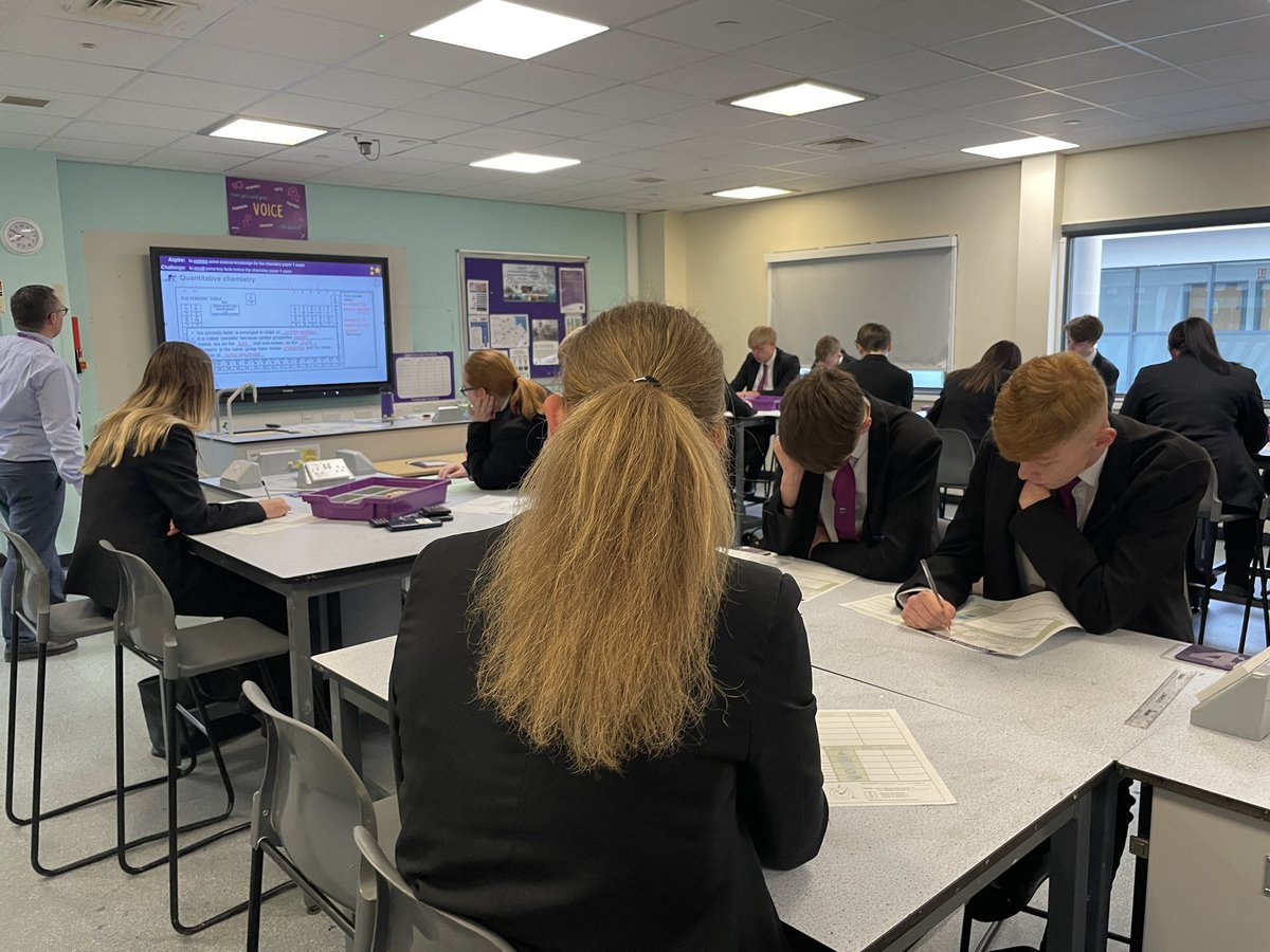 💜 We had so many of our wonderful year 11s in for their chemistry warm up this morning. We’re so #proud of their amazing attitude towards their exams. 💜

#dowell #outcomesfocused #wearefreebrough #GCSEExams