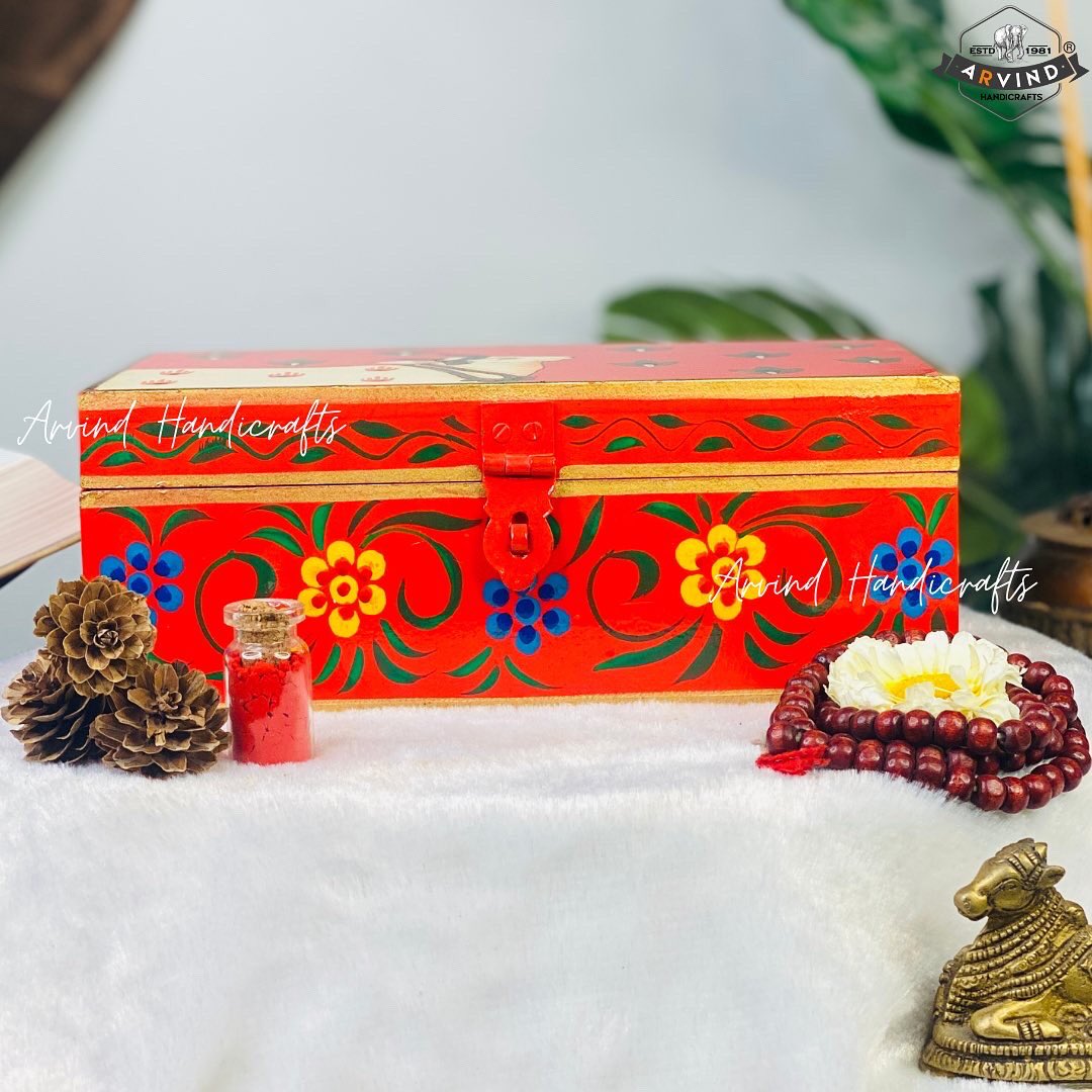 arvindhandi's tweet image. WOODEN SACRED COW POOJA BOX FINE PAINTED

#poojaroom #deepavali #traditional #ethinicjackets #puja #poojaitemsonline   #watches #onlineshopping #phoneaccessories #hairacessories #poojaarticles #kidswear #bornoninstagram #indiansinusa #shopzters #ungaralabinde