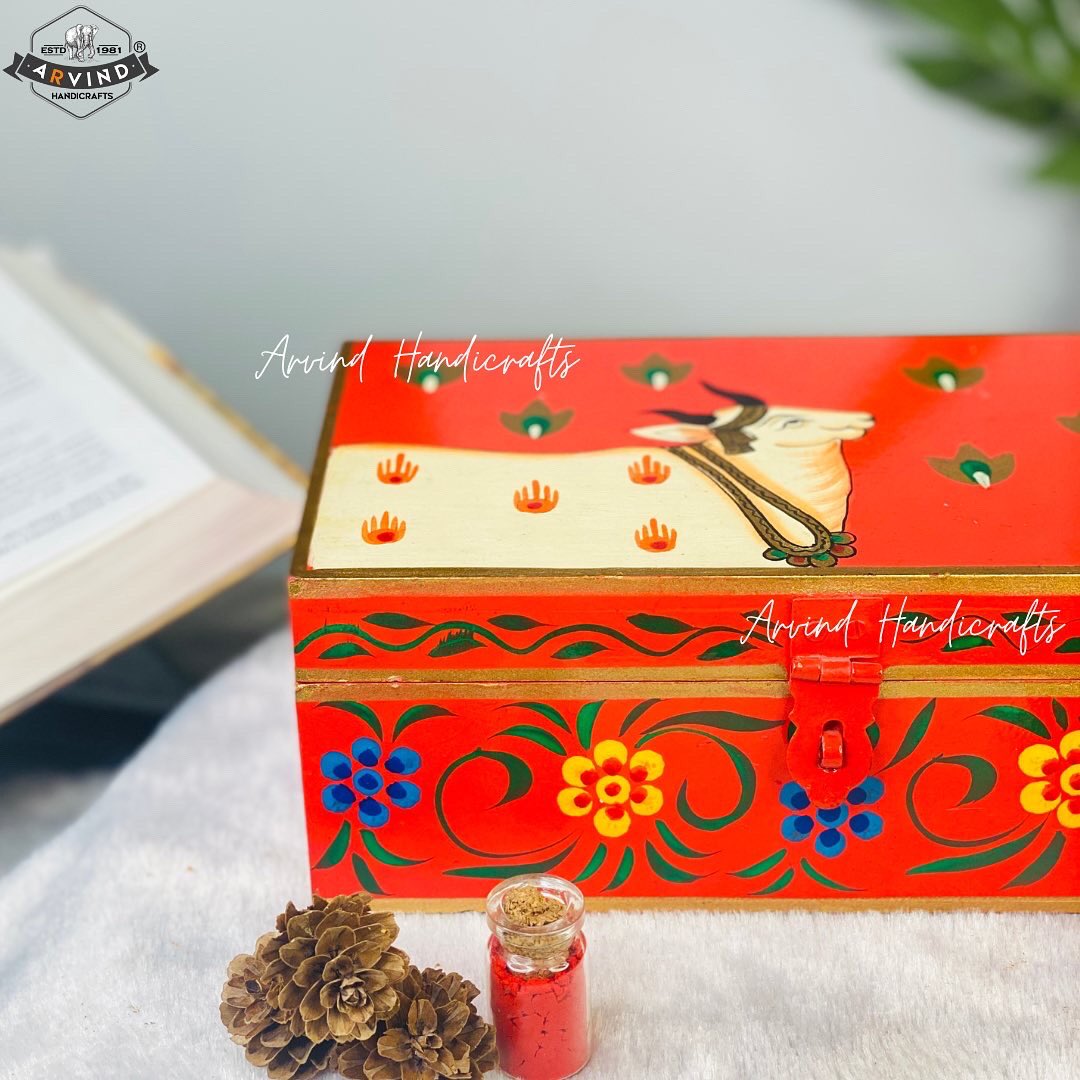 arvindhandi's tweet image. WOODEN SACRED COW POOJA BOX FINE PAINTED

#poojaroom #deepavali #traditional #ethinicjackets #puja #poojaitemsonline   #watches #onlineshopping #phoneaccessories #hairacessories #poojaarticles #kidswear #bornoninstagram #indiansinusa #shopzters #ungaralabinde