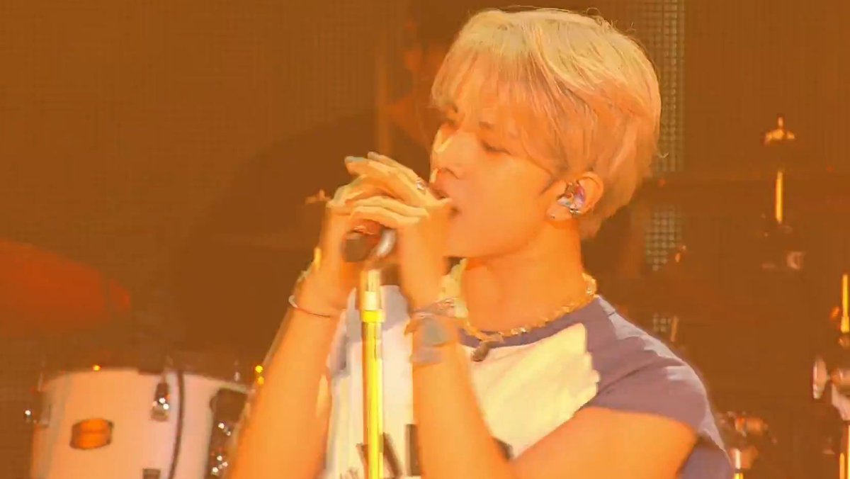 PR0DHEE's tweet image. rockstar heeseung ★