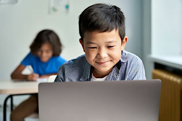 Read the latest research from @Logitech on how the right #edtech can impact student #engagement and classroom #outcomes. Learn how student engagement, focus, and stamina can improve when physical comfort with technology is considered. ✔️ it out, here ⬇️.
buff.ly/3M4jzUW
