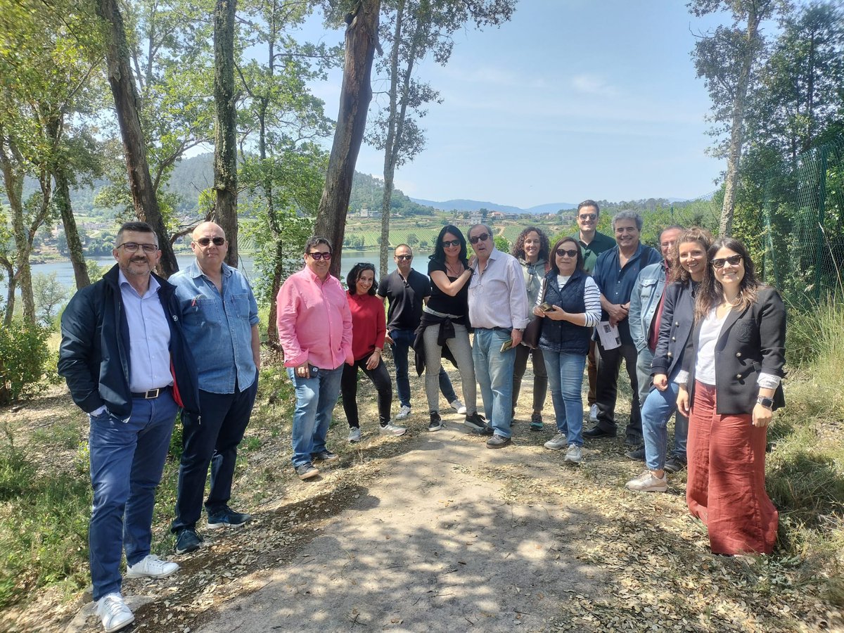 Primera parada, "Priorato de Razamonde", #Cenlle #Ribeiro #DescubreRibeiro 🍇😍