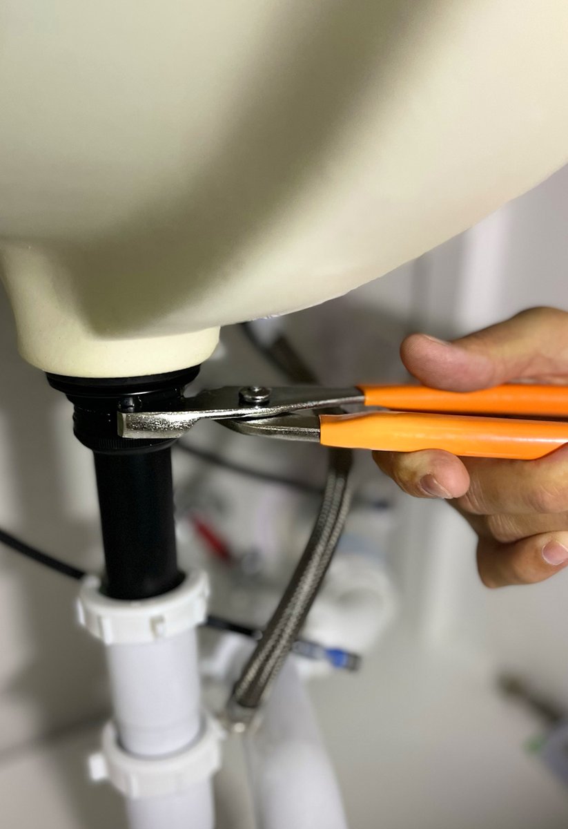 MainlineCollect's tweet image. Upgrade your toolbox with Mainline Armada Wrenches!💪🏼🧰🔧 Designed with durability and precision in mind, these wrenches are perfect for any plumbing job, big or small.🔧

#plumbinglife #plumbing #toolbox #job #mainline #armada #wrenches