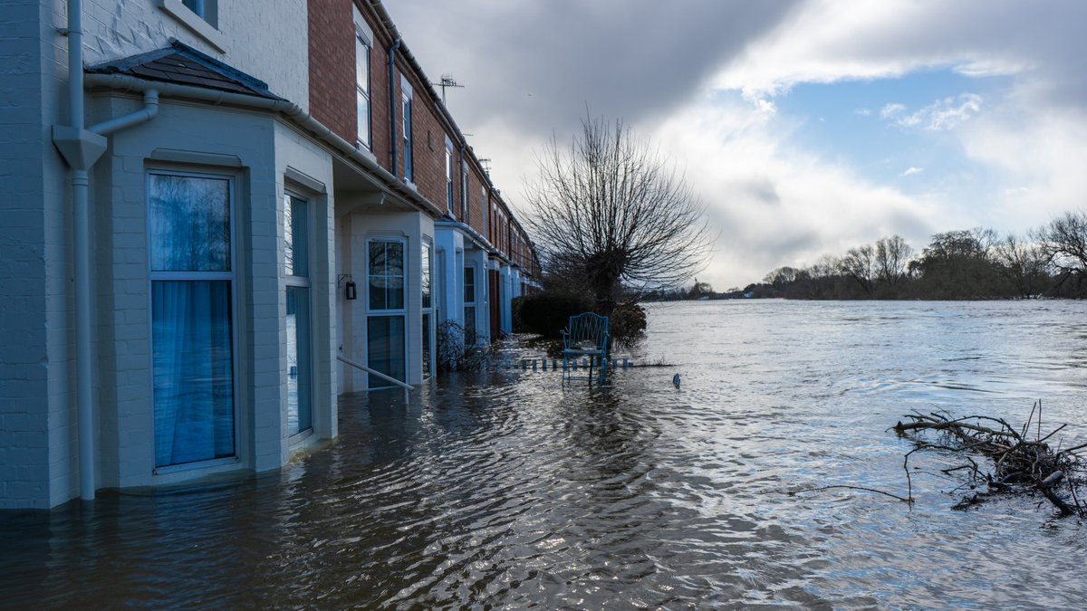 Environment Agency (@envagency) on Twitter photo Did you know around 1 in 6 people are at risk of flooding in England from rivers and the sea?
More are at risk from surface water flooding.
Our new joint campaign with <a href="/floodre/">Flood Re</a> shows measures you can take to reduce the risk of damage to your home.
➡️ environmentagency.blog.gov.uk/2023/05/22/bui… Did you know around 1 in 6 people are at risk of flooding in England from rivers and the sea?
More are at risk from surface water flooding.
Our new joint campaign with <a href="/floodre/">Flood Re</a> shows measures you can take to reduce the risk of damage to your home.
➡️ environmentagency.blog.gov.uk/2023/05/22/bui…