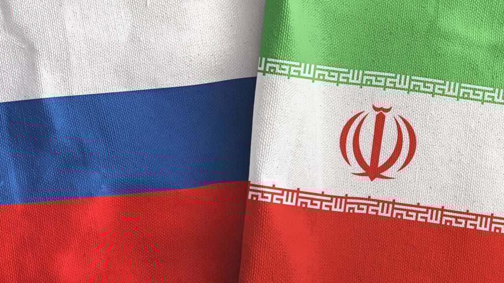 cryptbuzz's tweet image. Russia and Iran Phasing Out US Dollar in Bilateral Trade Settlements – Economics Bitcoin News The governments of Russia and Iran are starting to phase out the U.S. dollar for bilateral trade settlements according to PM Alexander Novak. ift.tt/tKUGajV