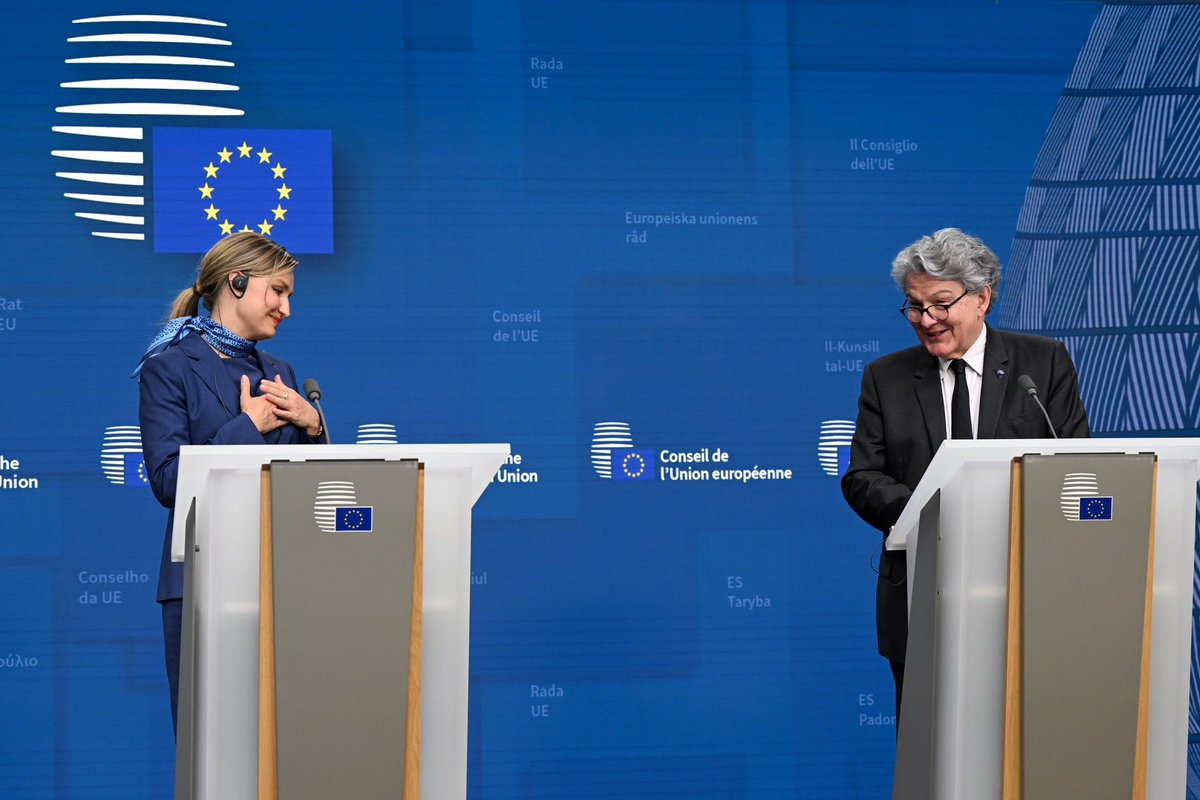 Thierry Breton (@ThierryBreton) on Twitter photo 2023-05-22 17:33:04 Thank you 🇸🇪 Deputy Prime Minister @BuschEbba for a last productive #competitiveness Council under EU Swedish Presidency 🇪🇺 There is large consensus on acting quickly for our transition & preserving EU jobs: ✔️Critical Raw Materials Act ✔️ Net-Zero Industry Act #SingleMarket Thank you 🇸🇪 Deputy Prime Minister @BuschEbba for a last productive #competitiveness Council under EU Swedish Presidency 🇪🇺 There is large consensus on acting quickly for our transition & preserving EU jobs: ✔️Critical Raw Materials Act ✔️ Net-Zero Industry Act #SingleMarket
