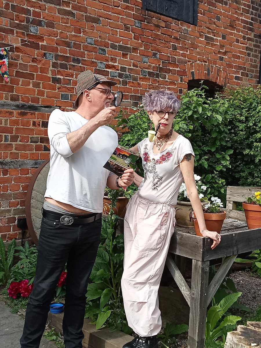 The teams at our Murder at the Mill test day were all top class detectives: thanks for playing, everyone!

If you'd like to solve the mystery (or just think you'd look fabulous in a deerstalker hat), tickets are available now for the half term!
welwyn.pierpressure.co.uk/escape-room/mu…