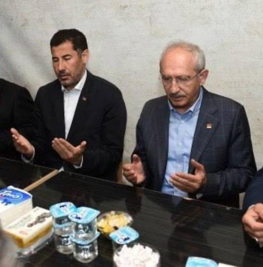 Ne vefasız adamsın sen be. Taziyene bile gelmeyenlere yumruk yediğin yere sattın ya kendi "Sinan Oğan"